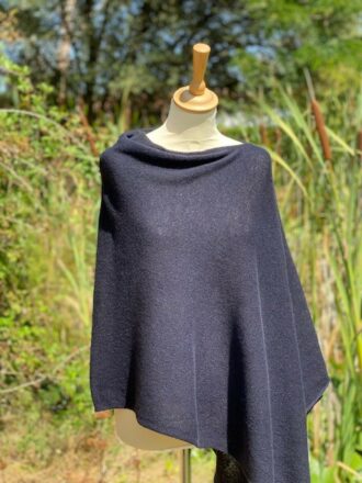 poncho cachemire bleu marine