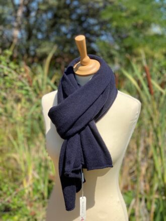 Poncho cachemire dans le centre ville de Nantes