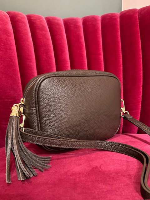 Sac cuir grainé chocolat Boutique de vêtements pour femmes Nantes centre ville