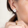 Puces d'oreilles marguerite, bijoux nach