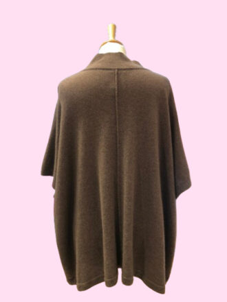 Pull cachemire sans manches chauve-souris