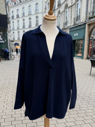 pull luxueux et tendance pour femmes dans le centre ville de Nantes