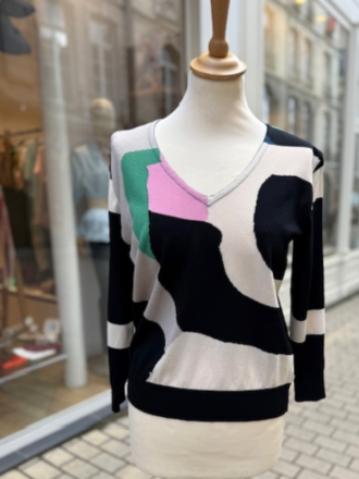 Magasin de vêtements pour femmes dans le centre ville de Nantes