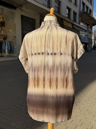 Magasin de vêtements pour femmes dans le centre ville de Nantes