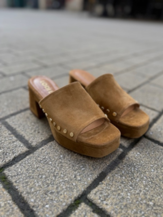 Magasin de chaussures pour femmes dans le centre ville de Nantes