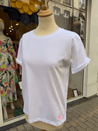 Boutique de prêt à porter femmes dans le centre ville de Nantes