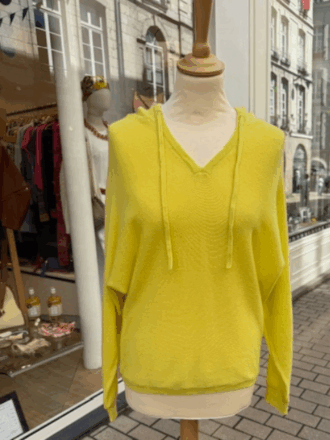 Boutique de prêt à porter femmes dans le centre ville de Nantes