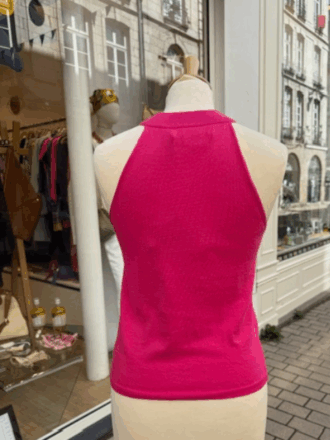Boutique de prêt à porter femmes dans le centre ville de Nantes