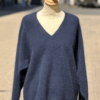 Pull oversize col V A poil cashmere Boutique de prêt à porter pour femmes Nantes centre ville