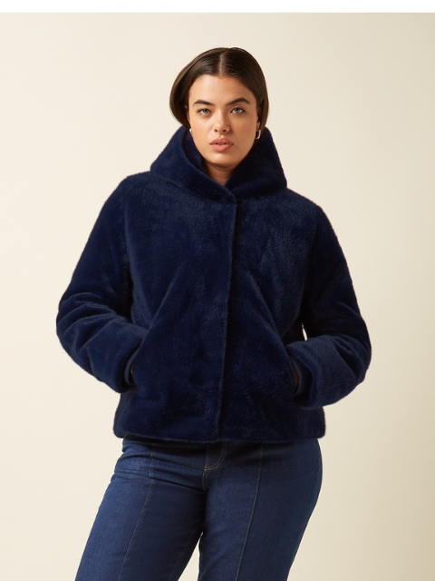 Blouson hiver 2025 tendance Boutique de vêtements pour femmes Nantes centre ville
