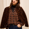 Veste capeline en fausse fourrure chocolat Marque King Louie chez Mlle à Nantes dans le centre ville
